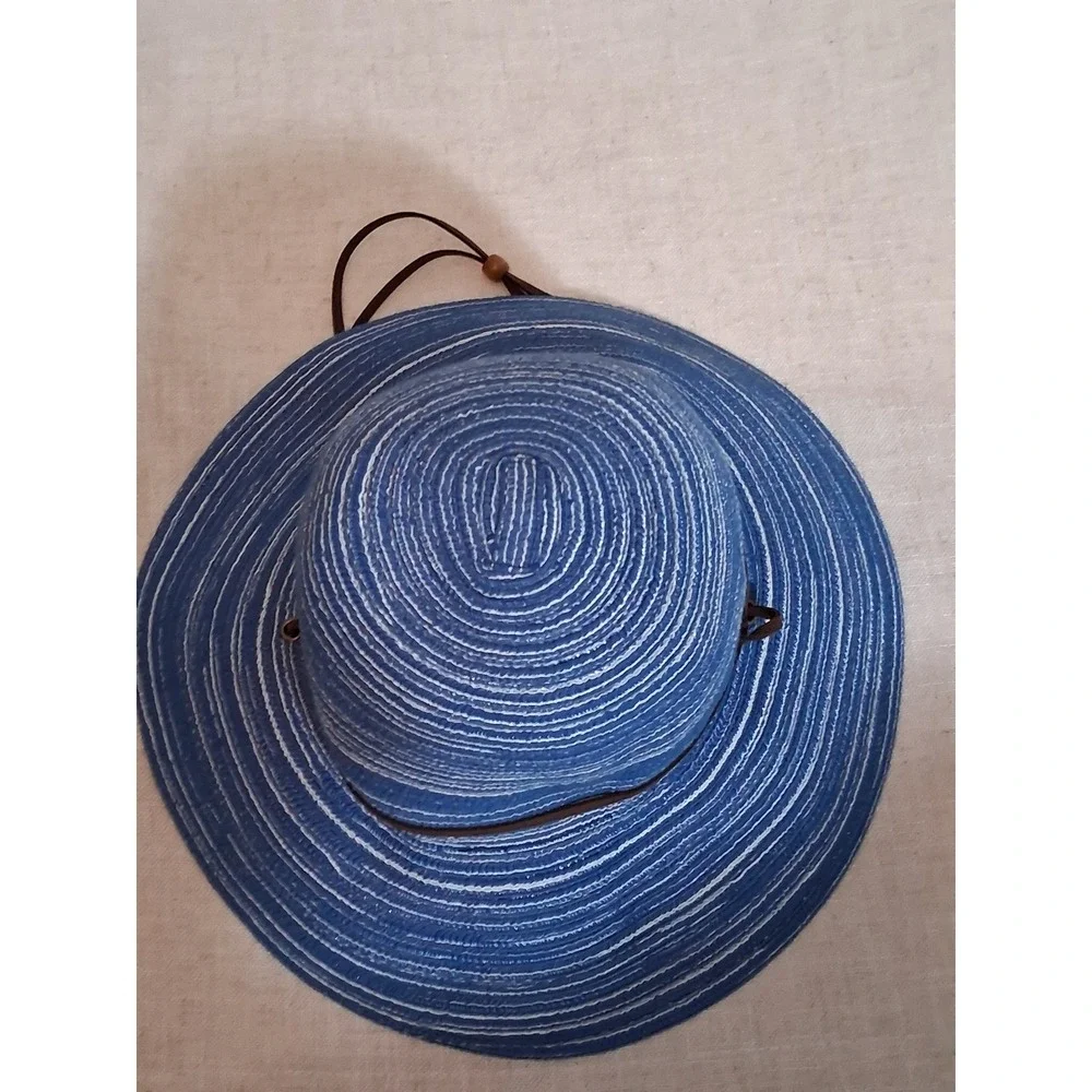 CTR Chaos Summit Blue White Striped Wide Brim Sun Hat Chin Strap S/M 1357